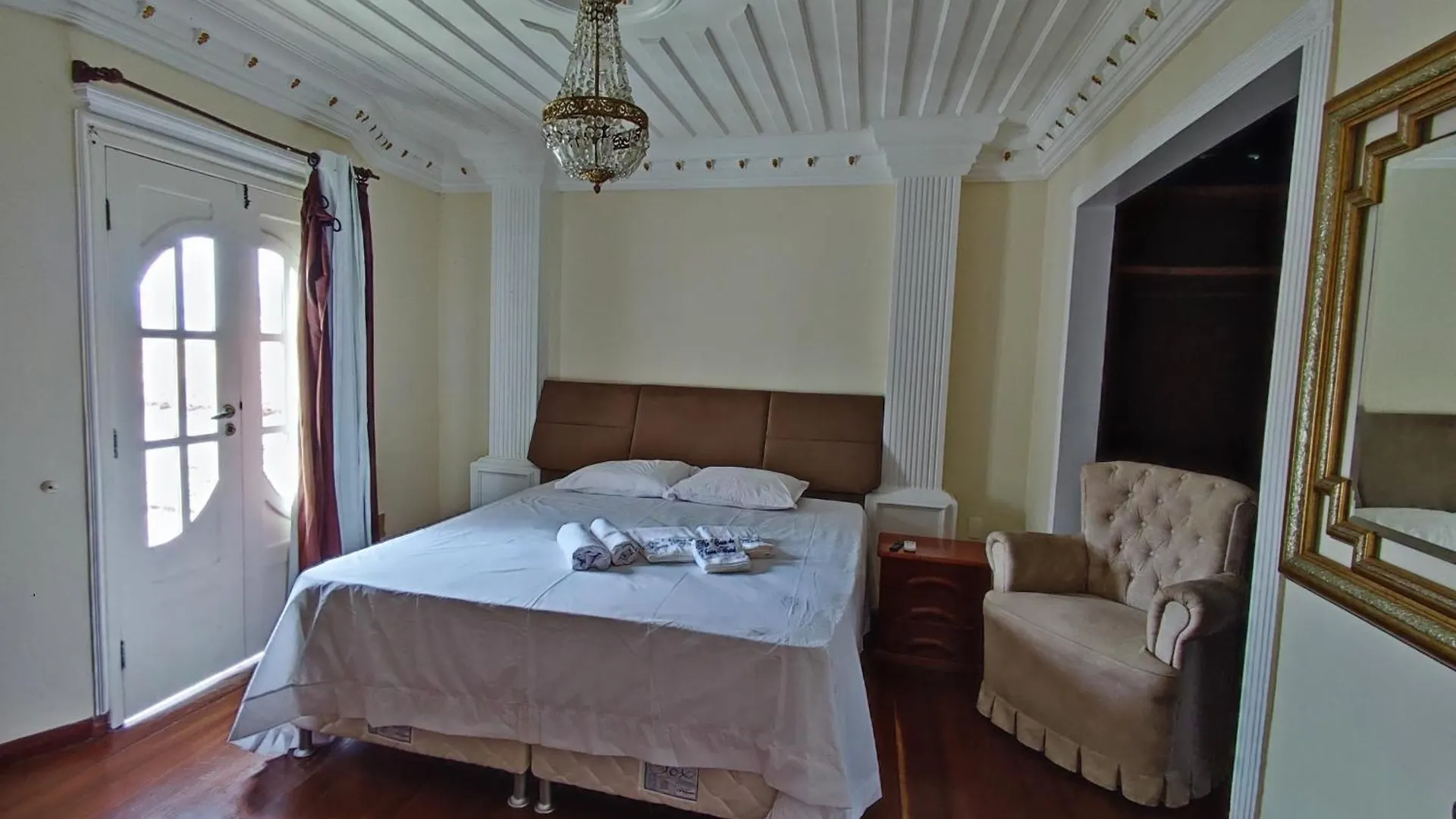 Pousada Casa Branca Brasil - 100 M Da Passarela Do Alcool Porto Seguro Homestay